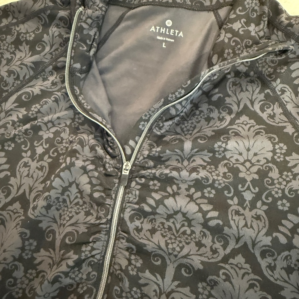 Athleta Gray Black Patterned Long Sleeve Top - Picture 3 of 6